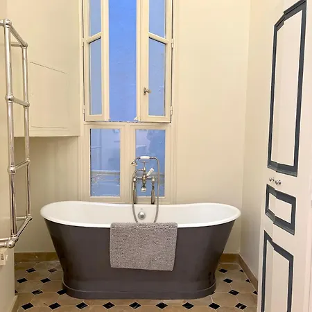 Honore Apartment Paris